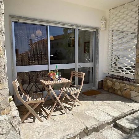 Da Areia Branca Near The Apartman Praia da Lourinhã