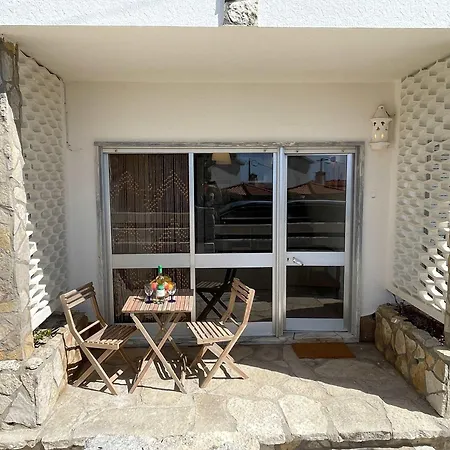 Da Areia Branca Near The Praia da Lourinhã